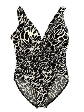 Miraclesuit Sonatina One-Piece Swimsuit Plus Size 18D Animal Print Beach Pool